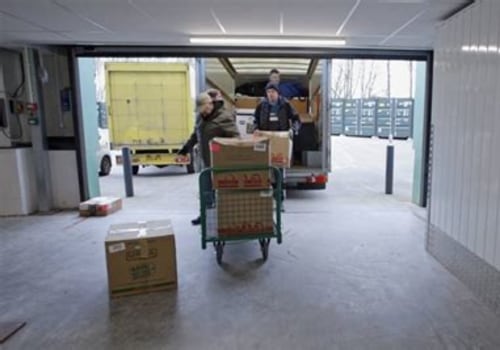 How Self Storage Improves Efficiency in Limousine Service Management