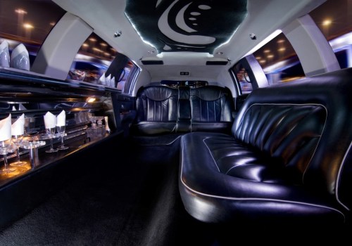 What to Expect When Booking a Limousine Service for Your Next Occasion